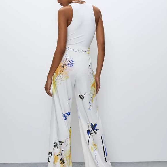 Aritzia Babaton
Lincoln Pant - Picture 4 of 7